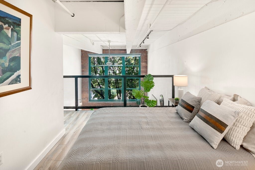 66 Bell Street Unit: 208