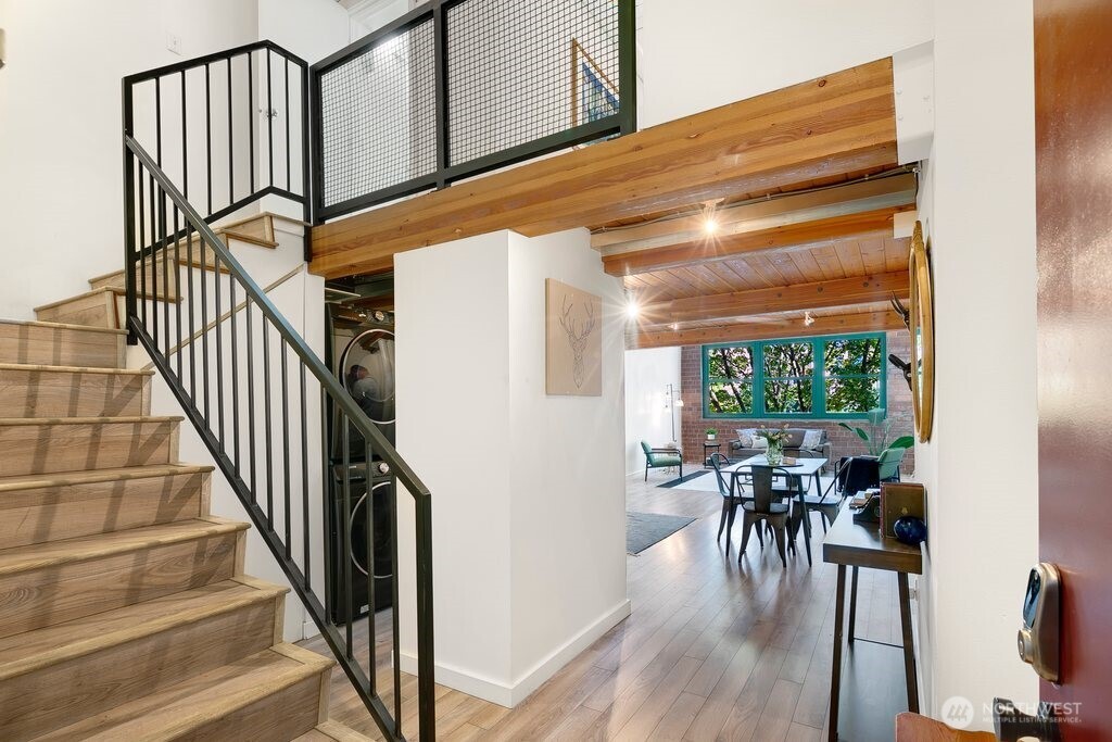 66 Bell Street Unit: 208