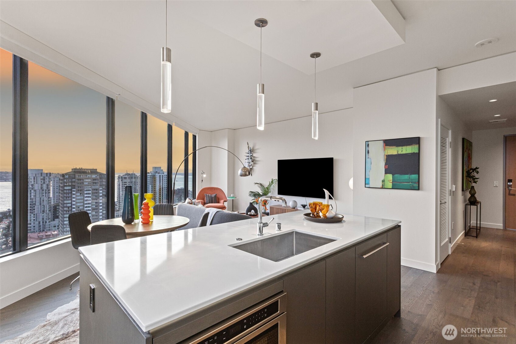 2510 6th Avenue Unit: 2504