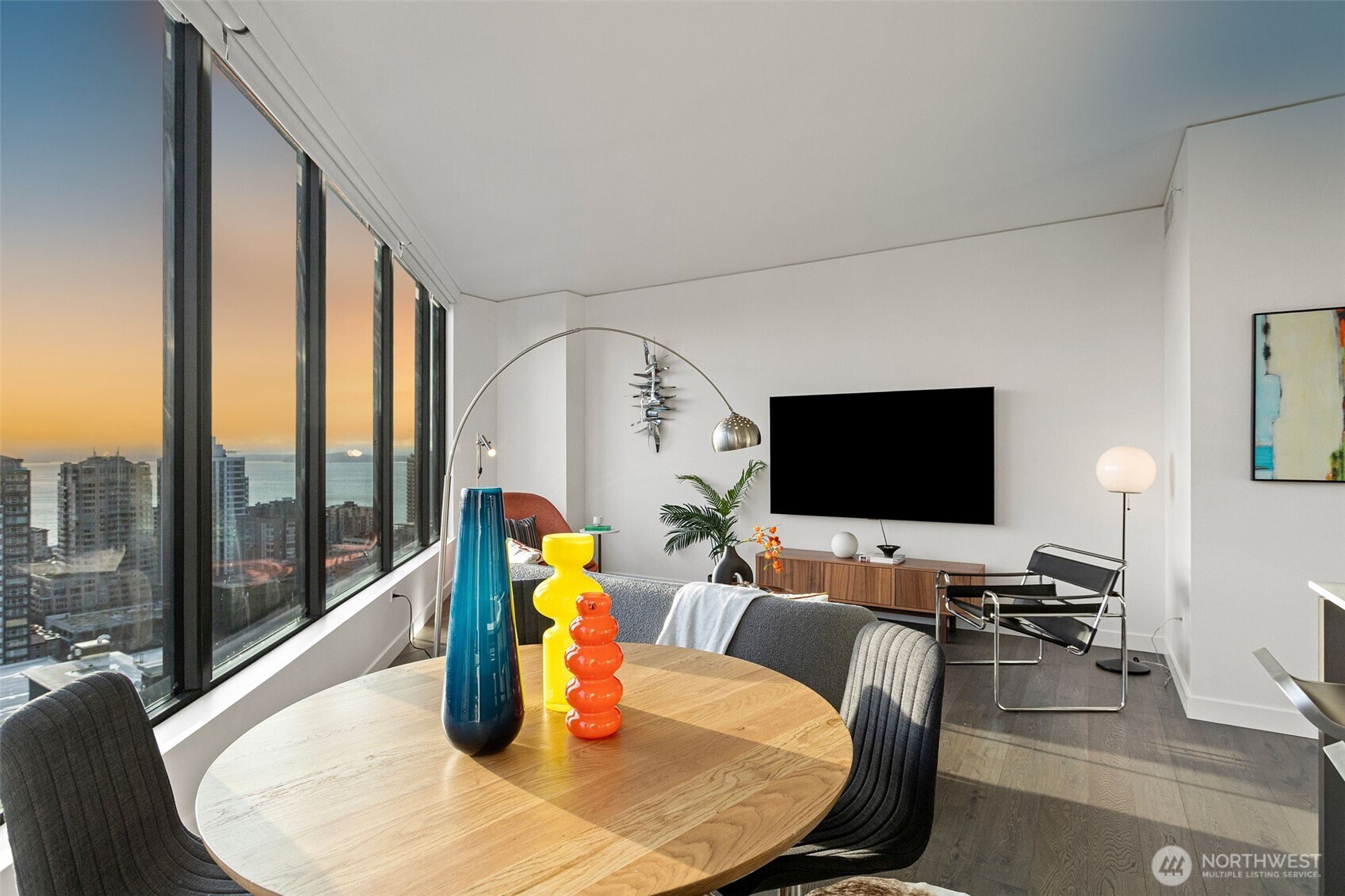 2510 6th Avenue Unit: 2504