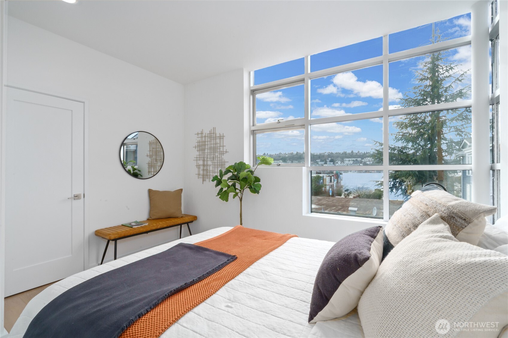 2364 Fairview Avenue E Unit: 1