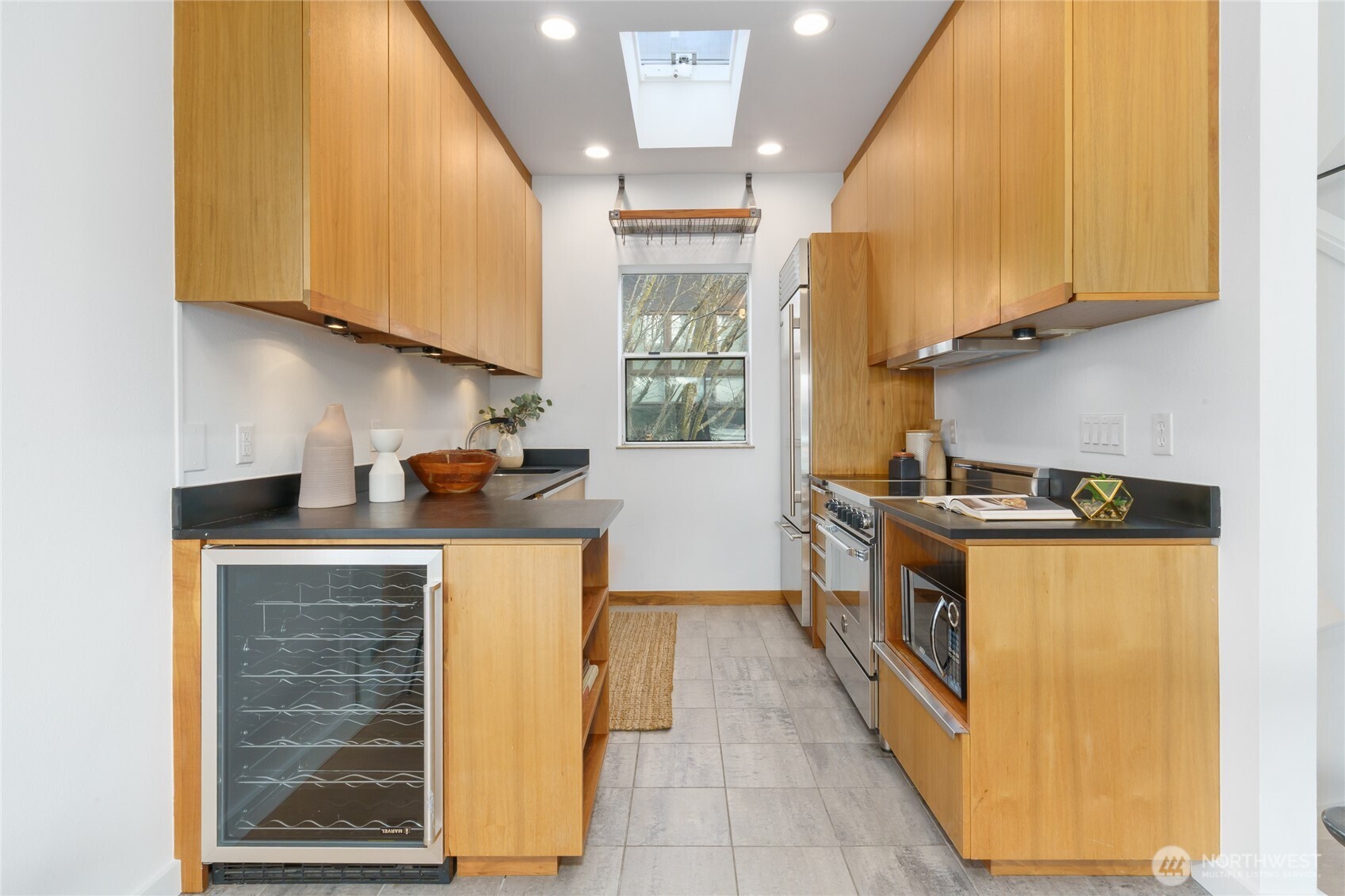 2364 Fairview Avenue E Unit: 1