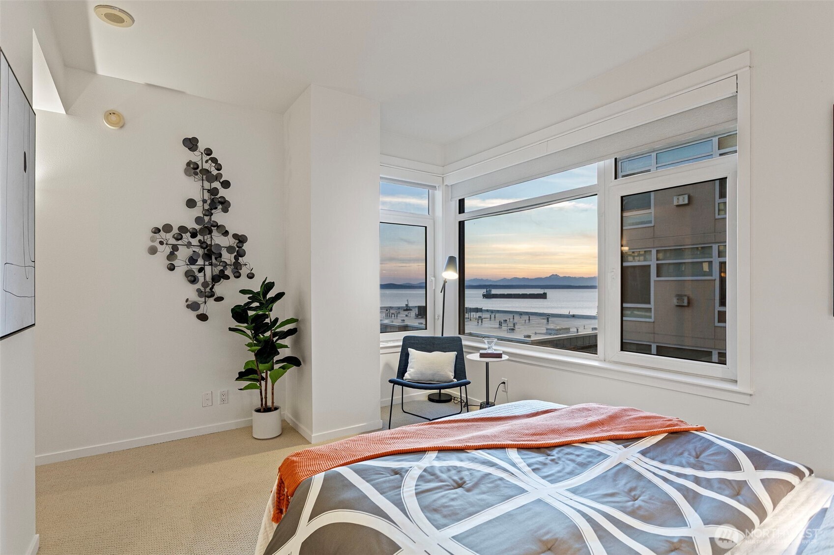 2801 1st Avenue Unit: 401