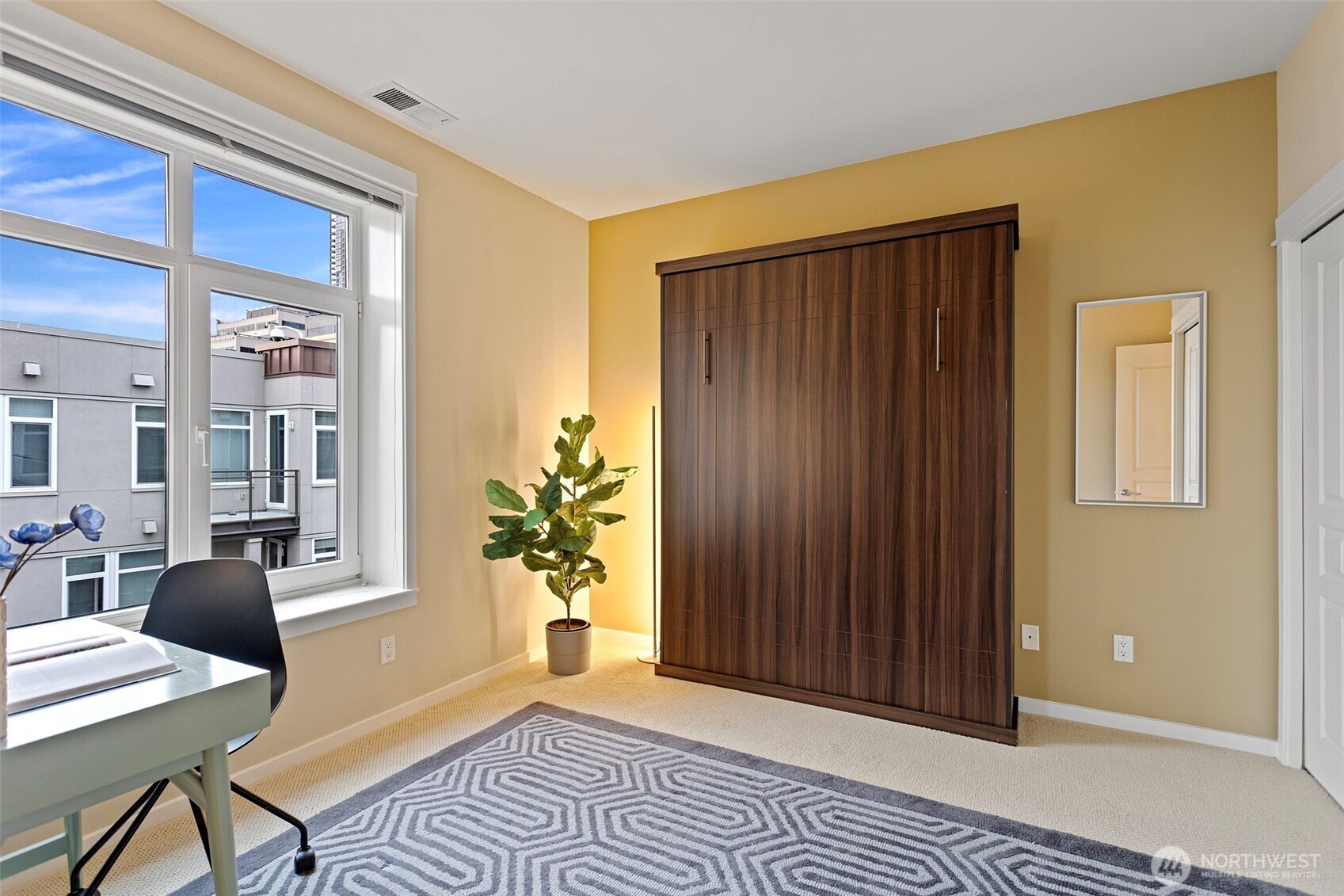 1900 Alaskan Way Unit: 514