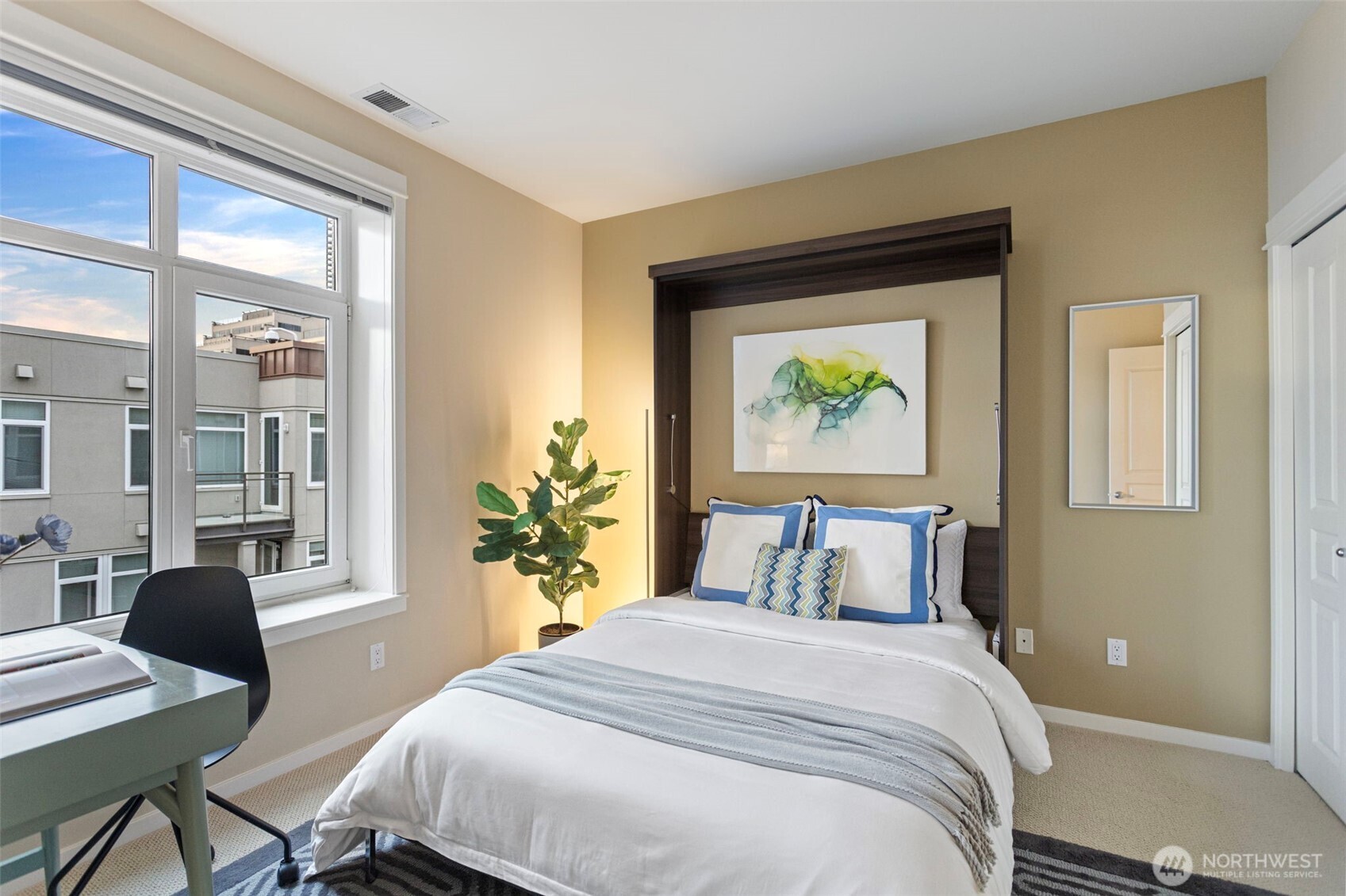 1900 Alaskan Way Unit: 514