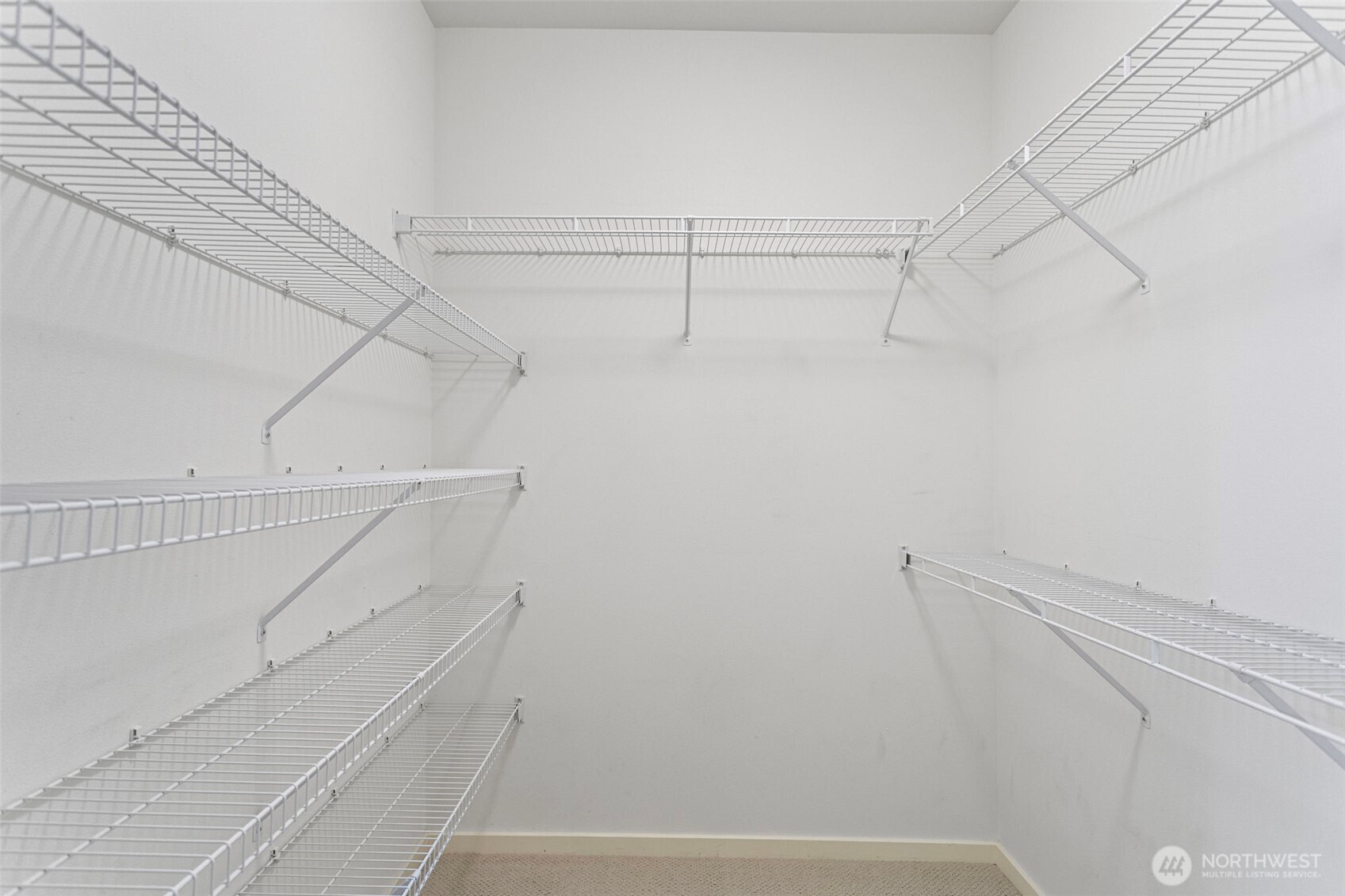 1900 Alaskan Way Unit: 514