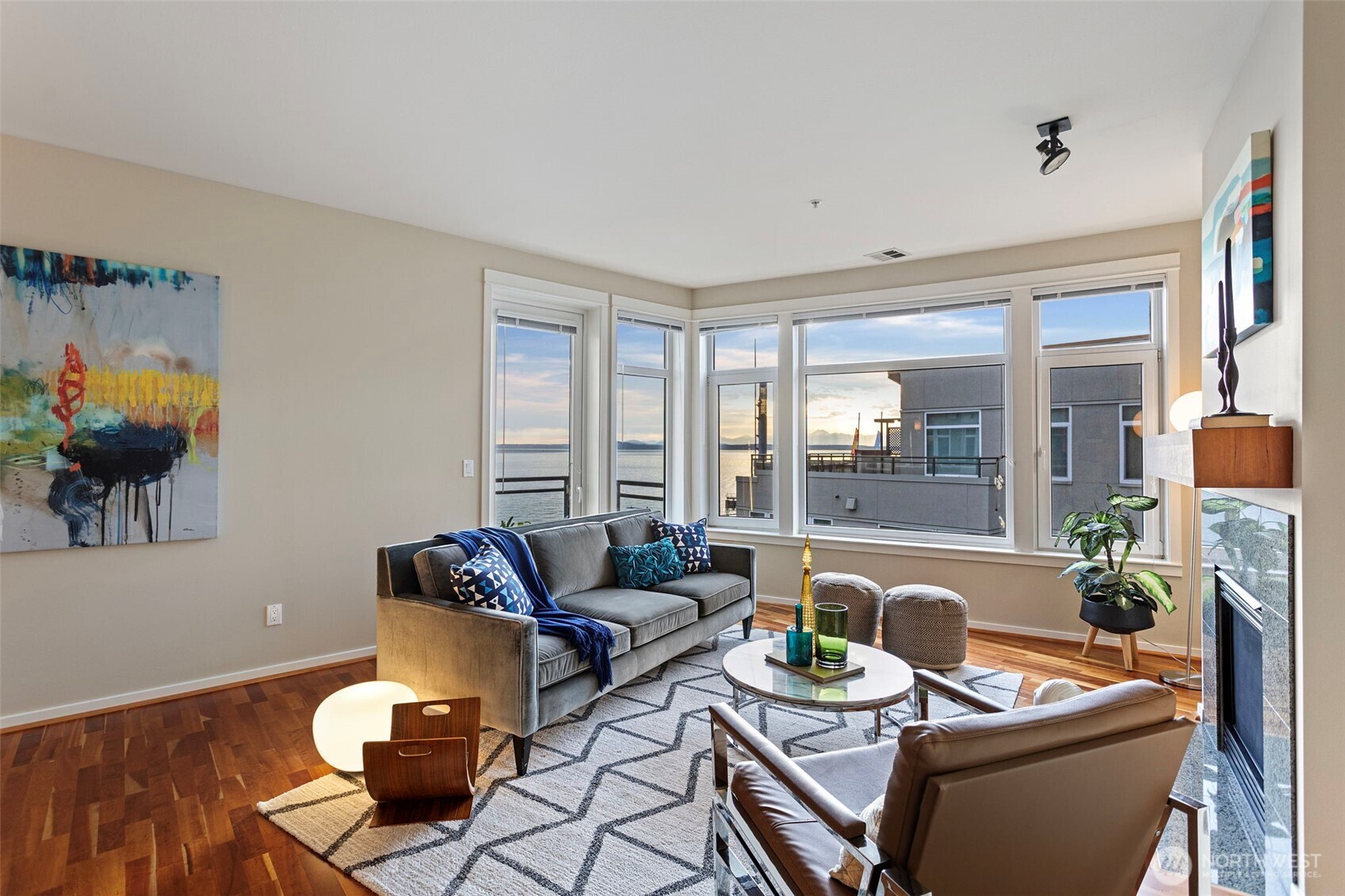 1900 Alaskan Way Unit: 514