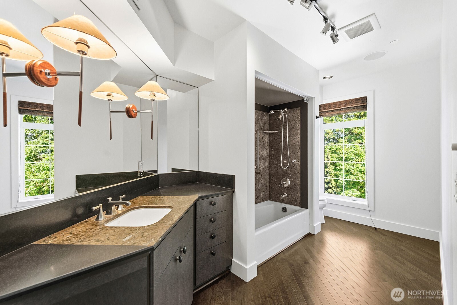 745 Bellevue Avenue E Unit: 402