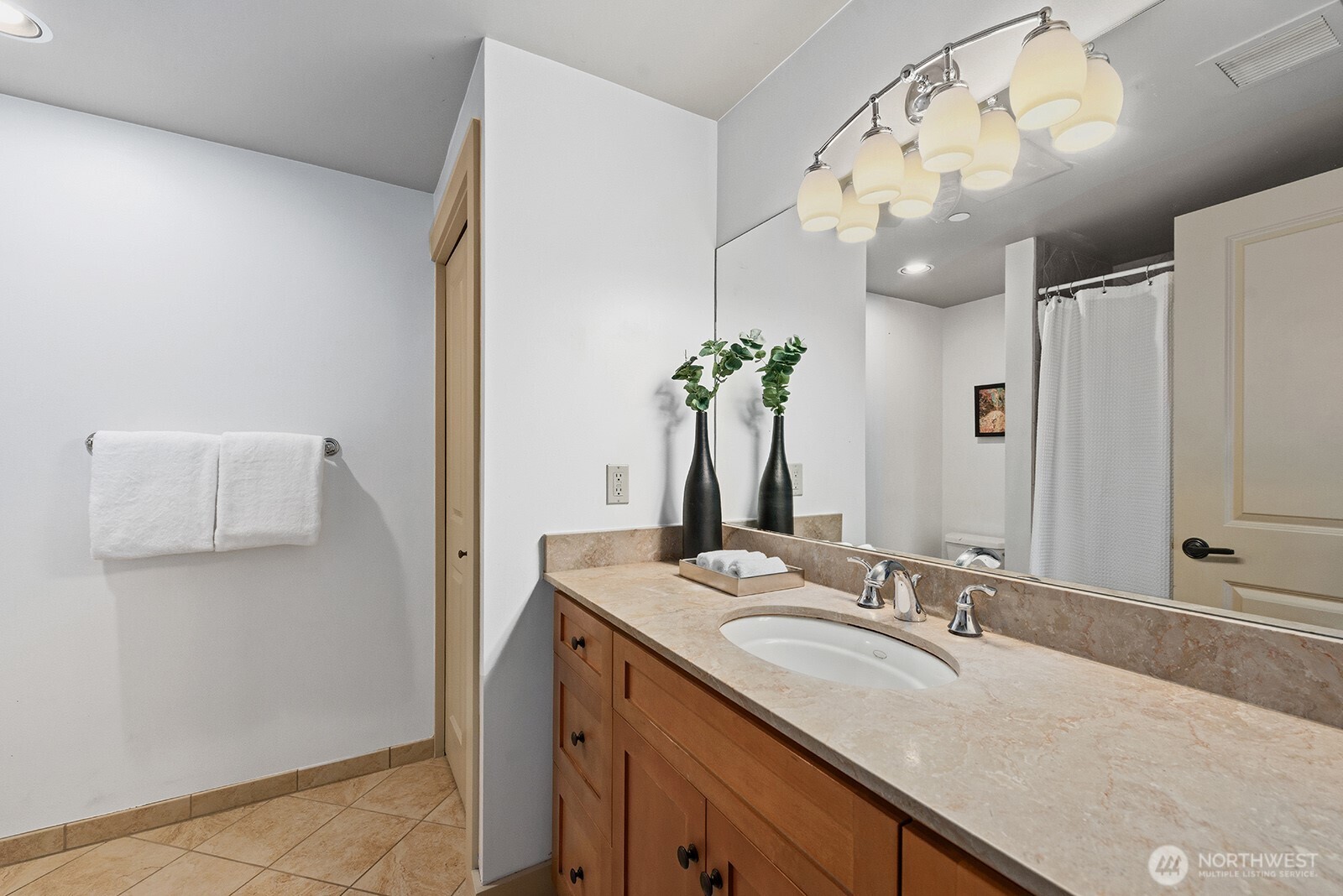 745 Bellevue Avenue E Unit: 109