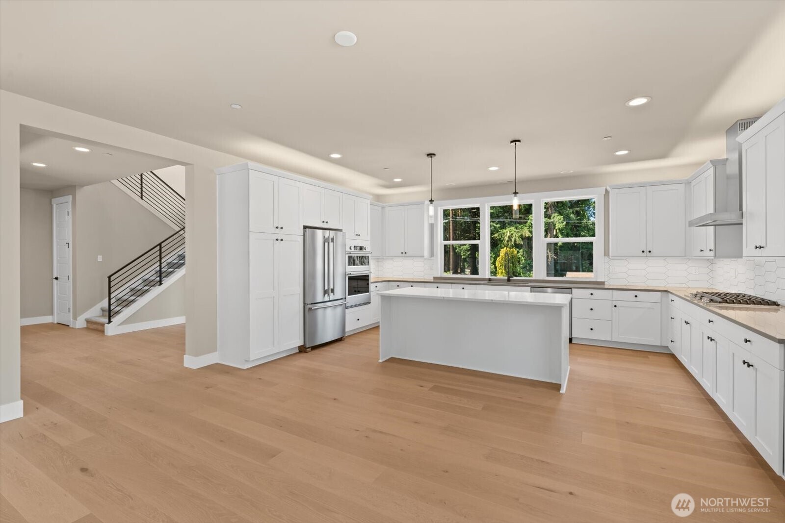 3504 Alaska Road