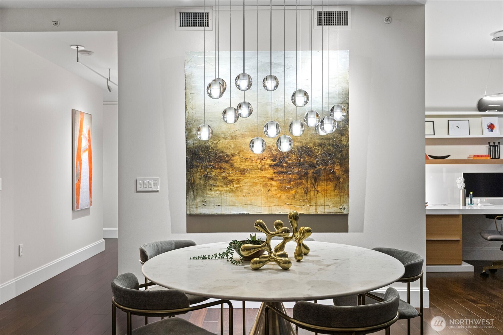 1521 2nd Avenue Unit: 802