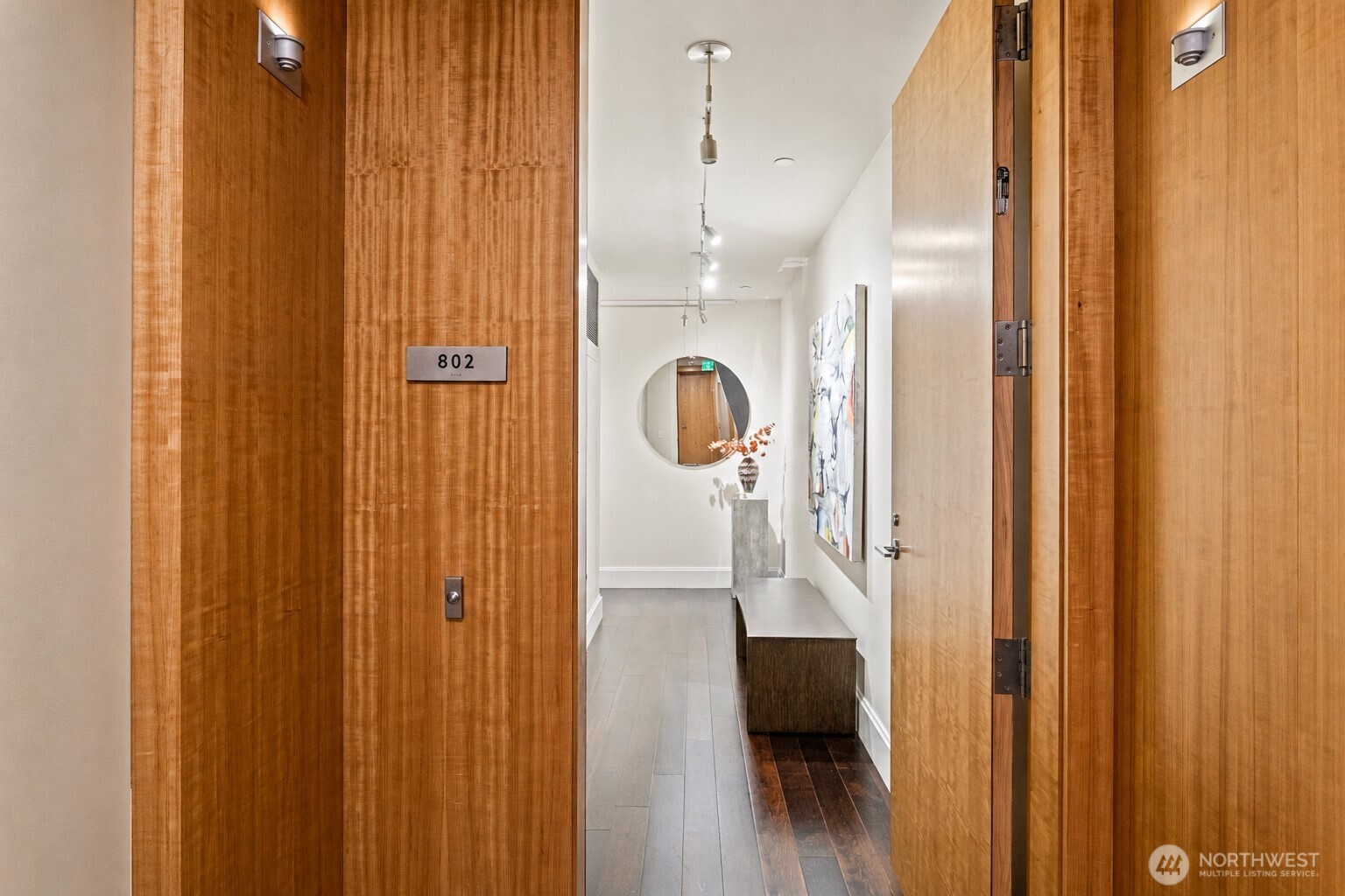 1521 2nd Avenue Unit: 802