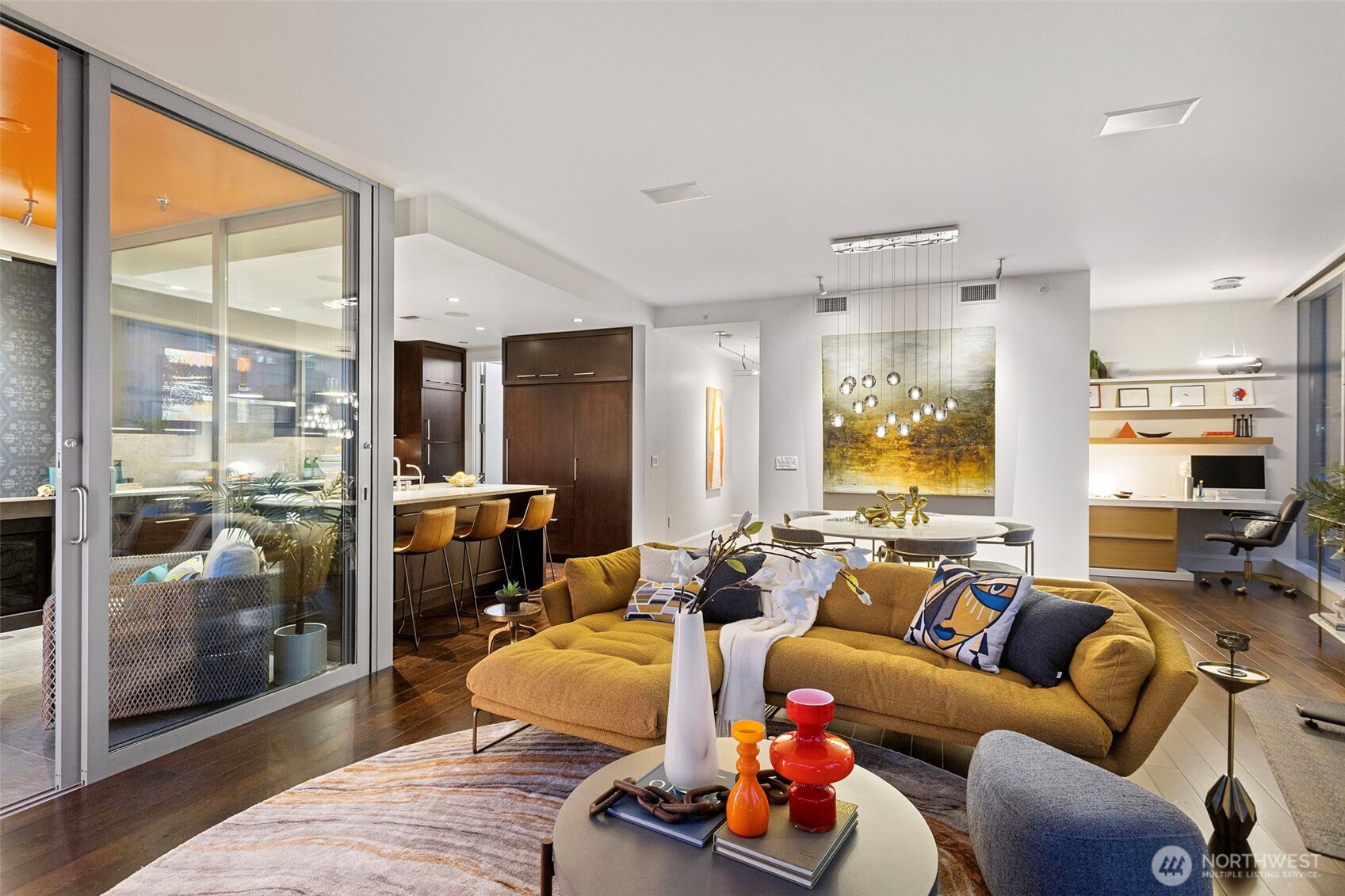 1521 2nd Avenue Unit: 802