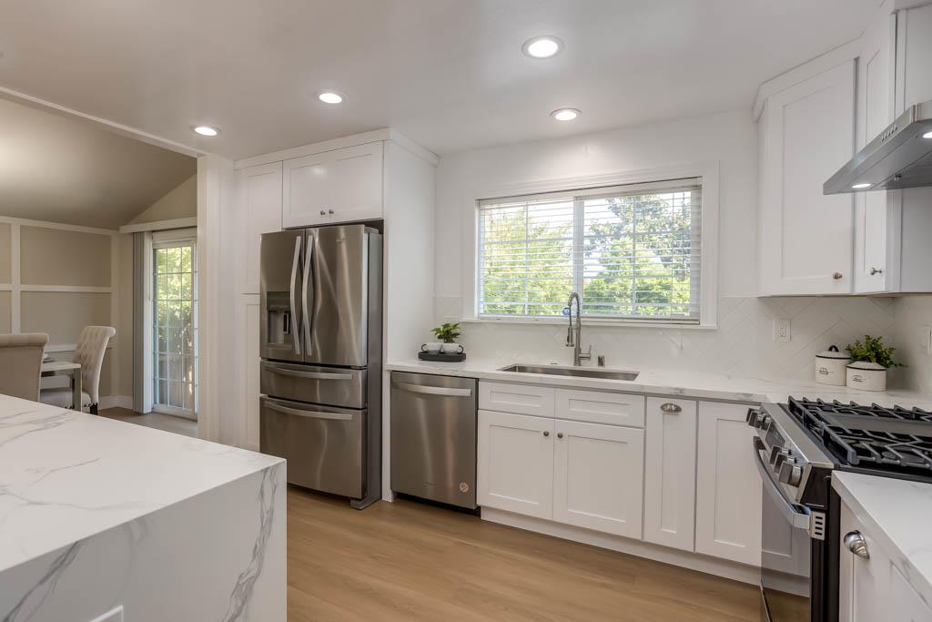 389 Gemma DR