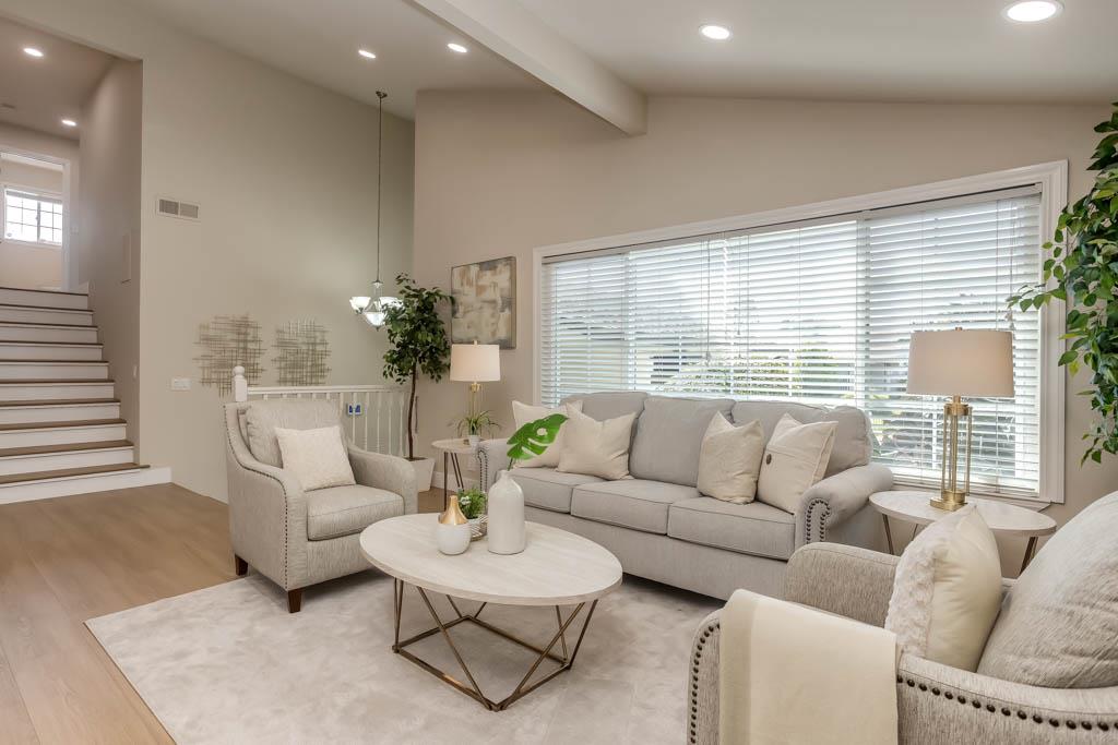 389 Gemma DR