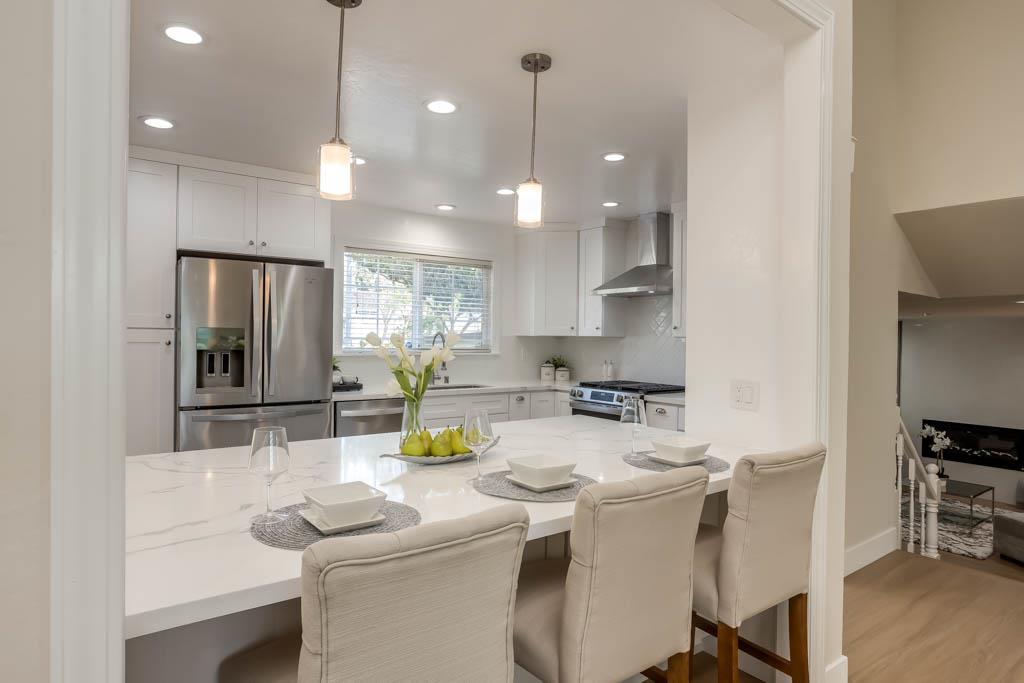 389 Gemma DR
