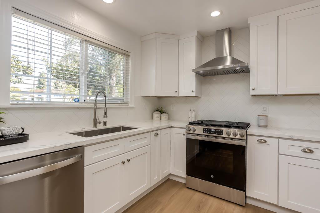 389 Gemma DR