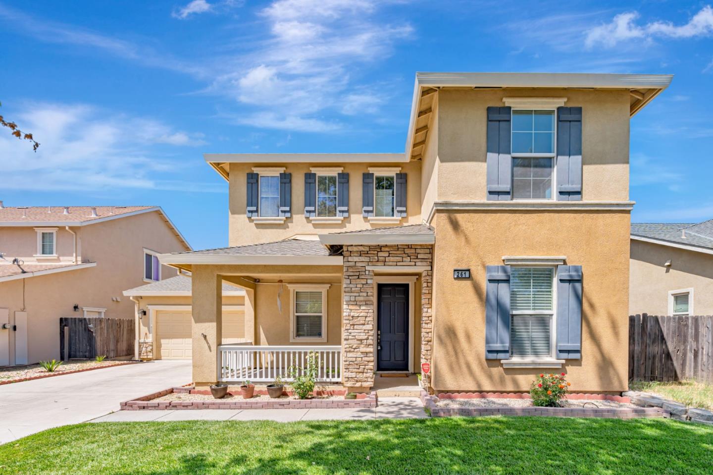 261 Cherry Blossom LN