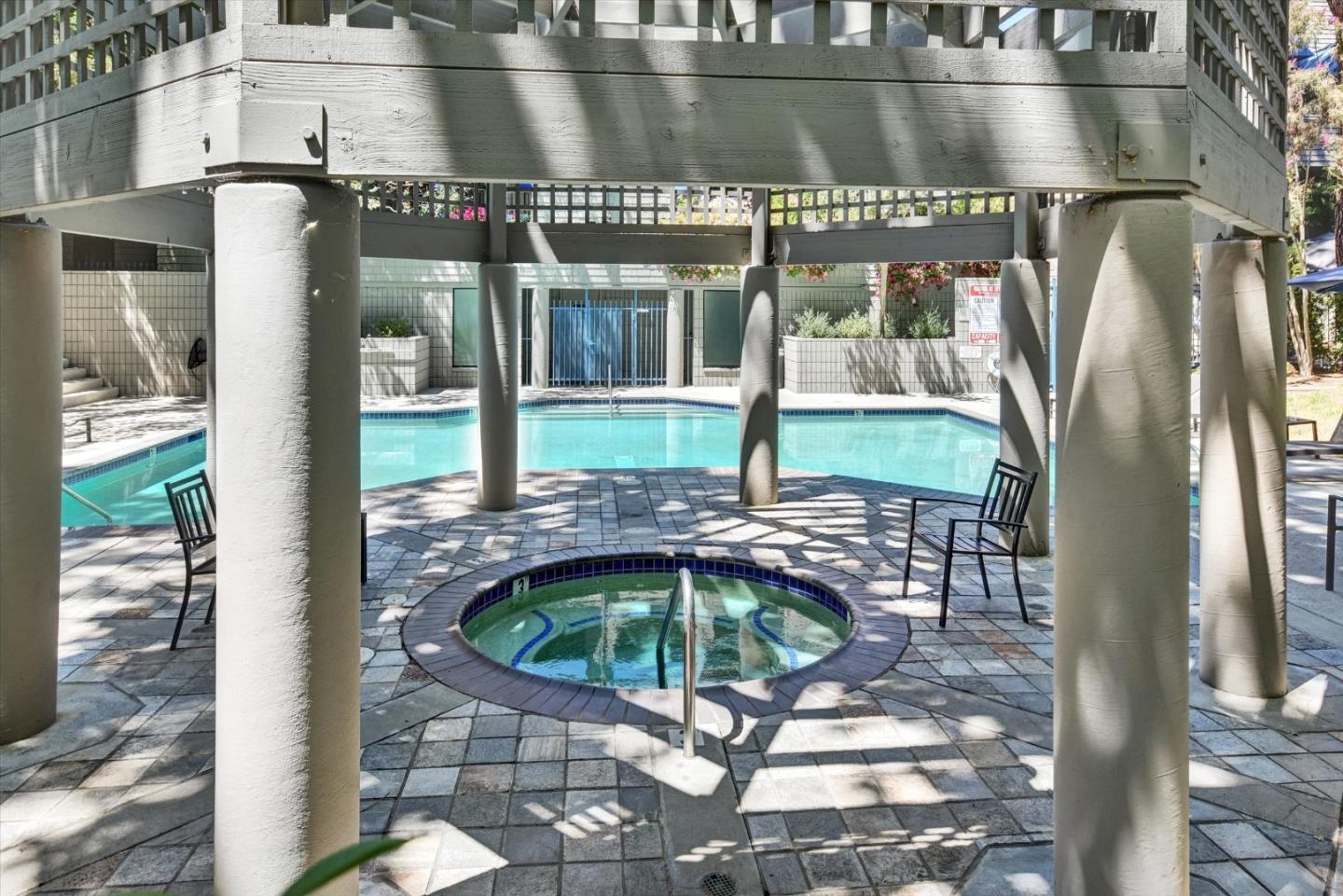1129 Foxchase Drive