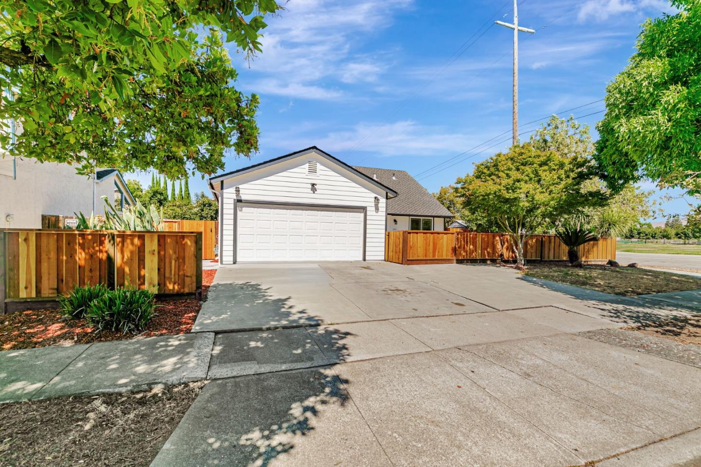 1997 Lowney Way