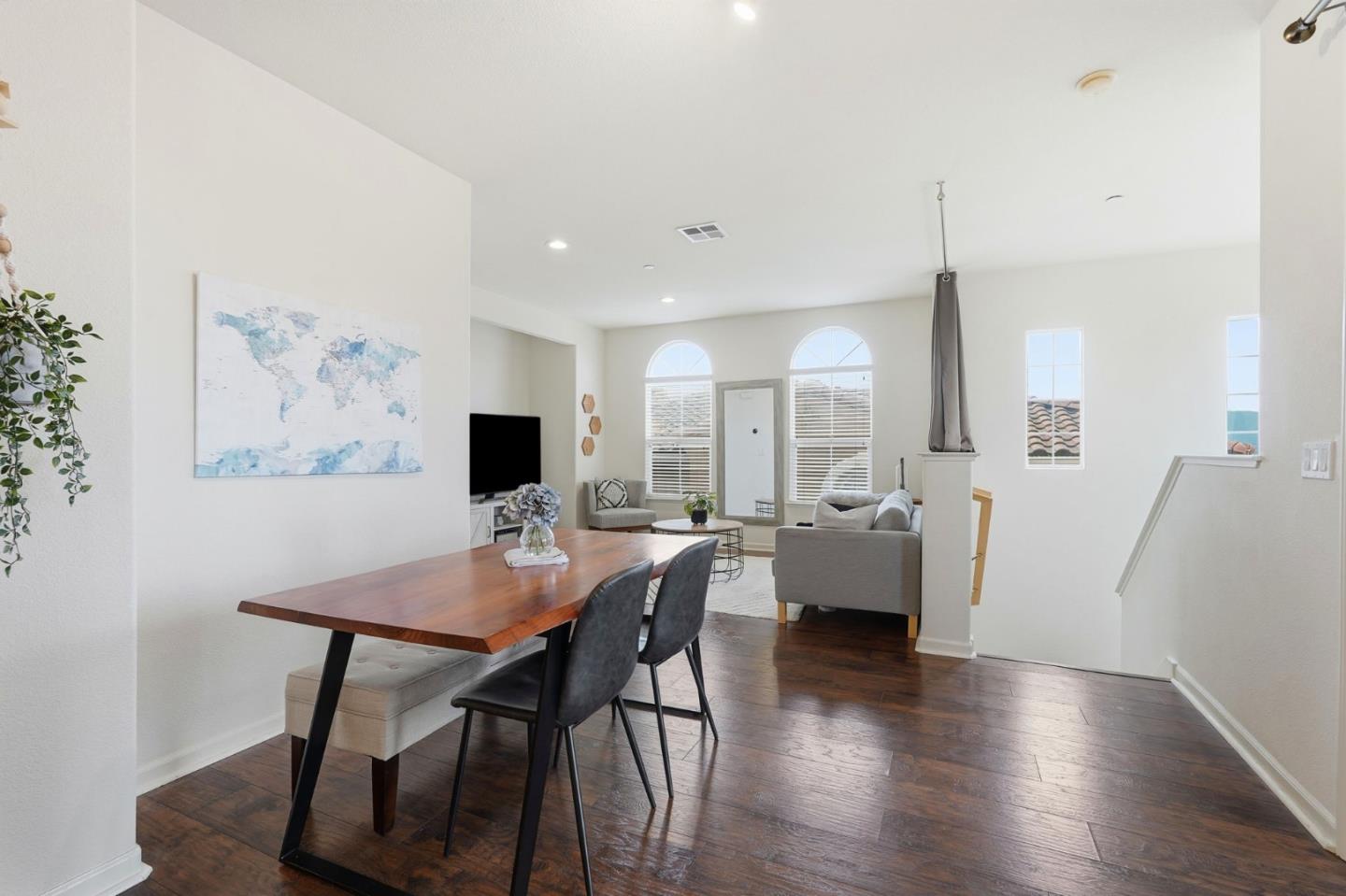 568 Altino Boulevard