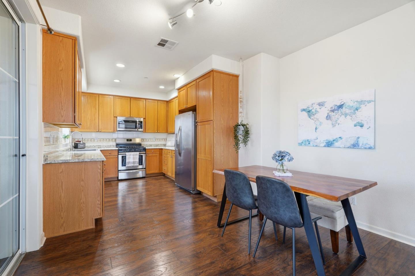 568 Altino Boulevard