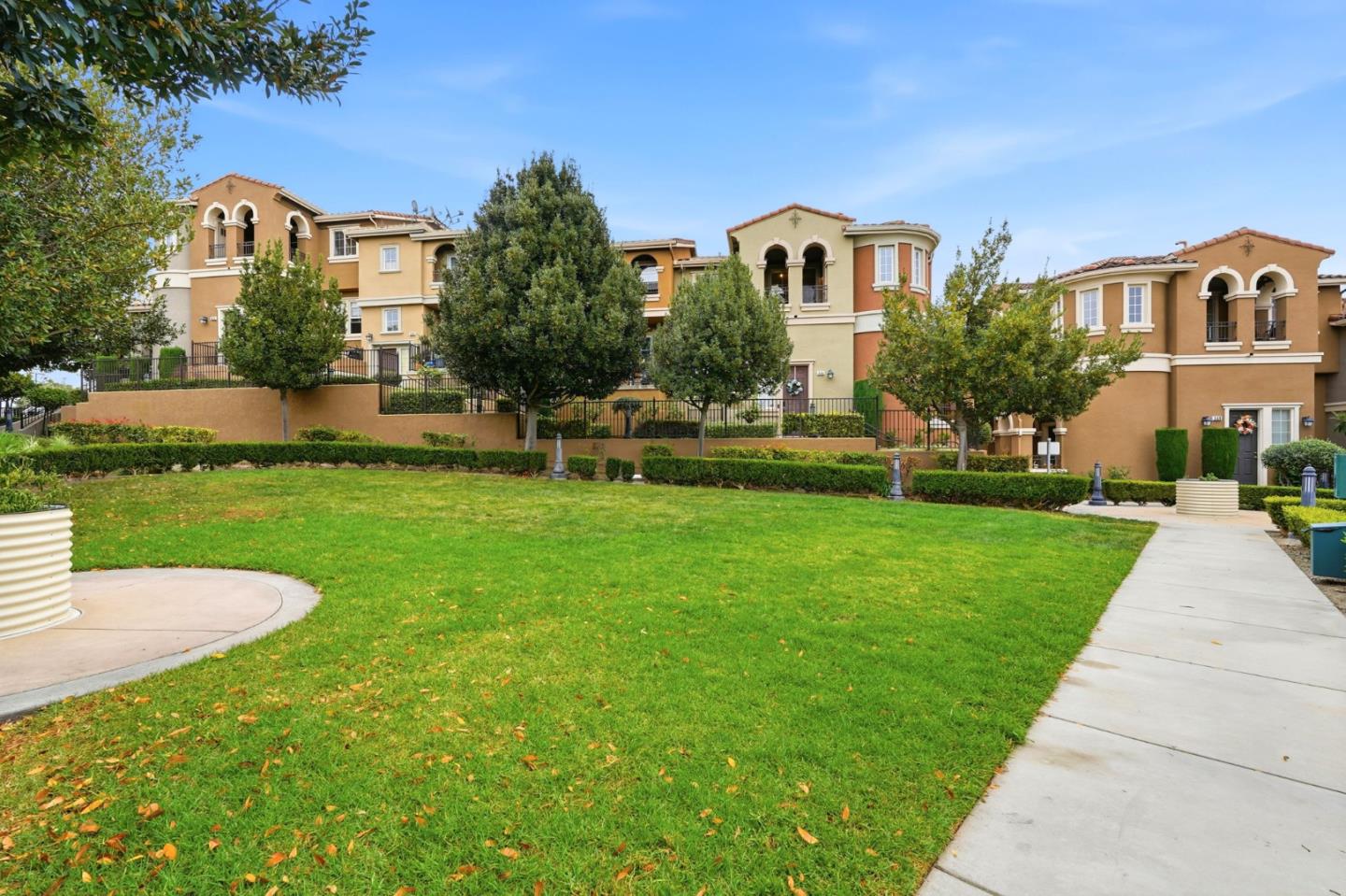 568 Altino Boulevard