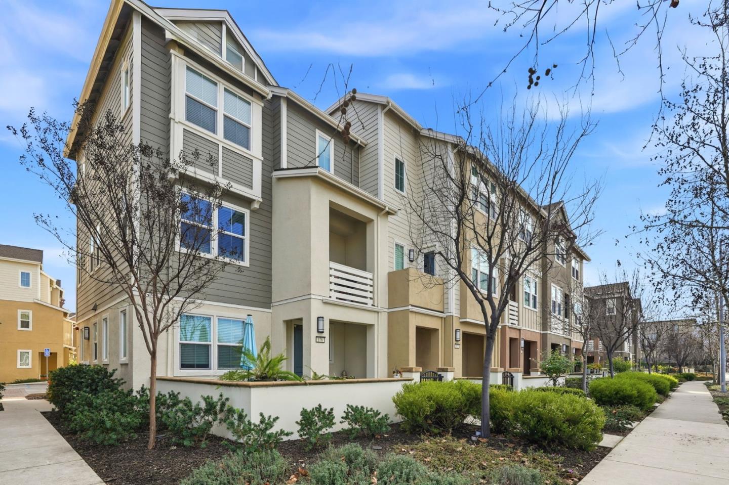 168 East Main Avenue