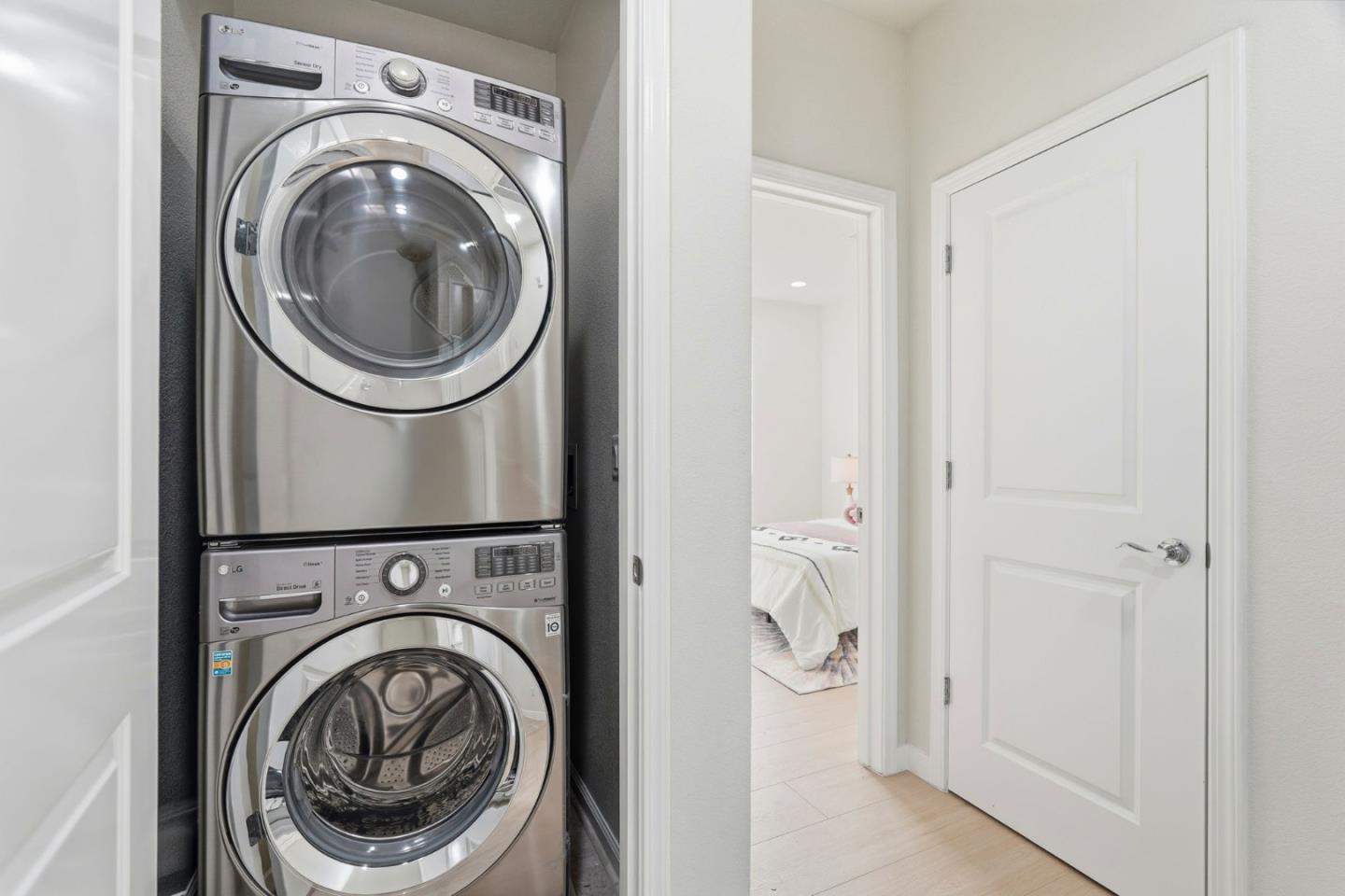 168 East Main Avenue