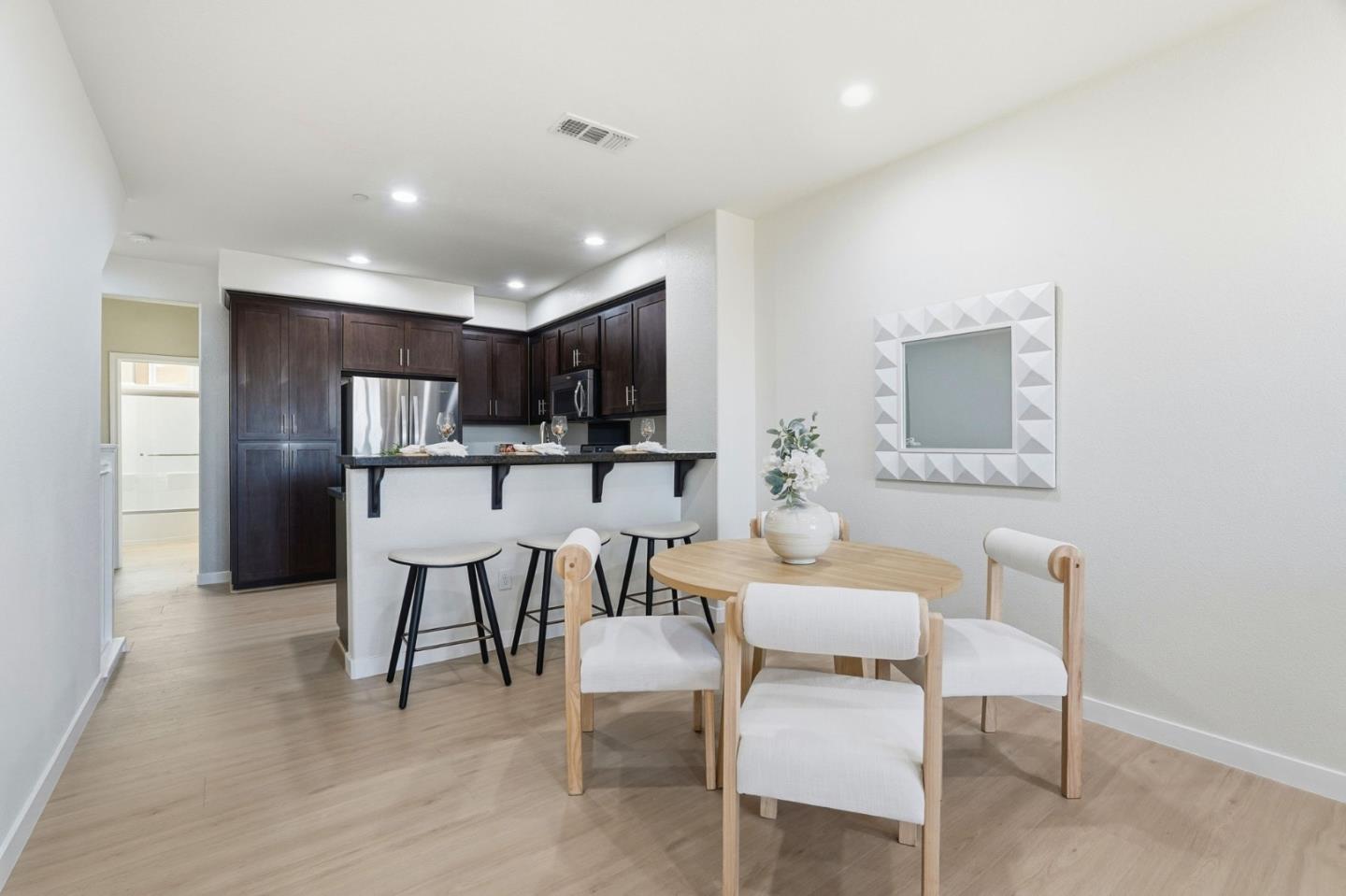 168 East Main Avenue