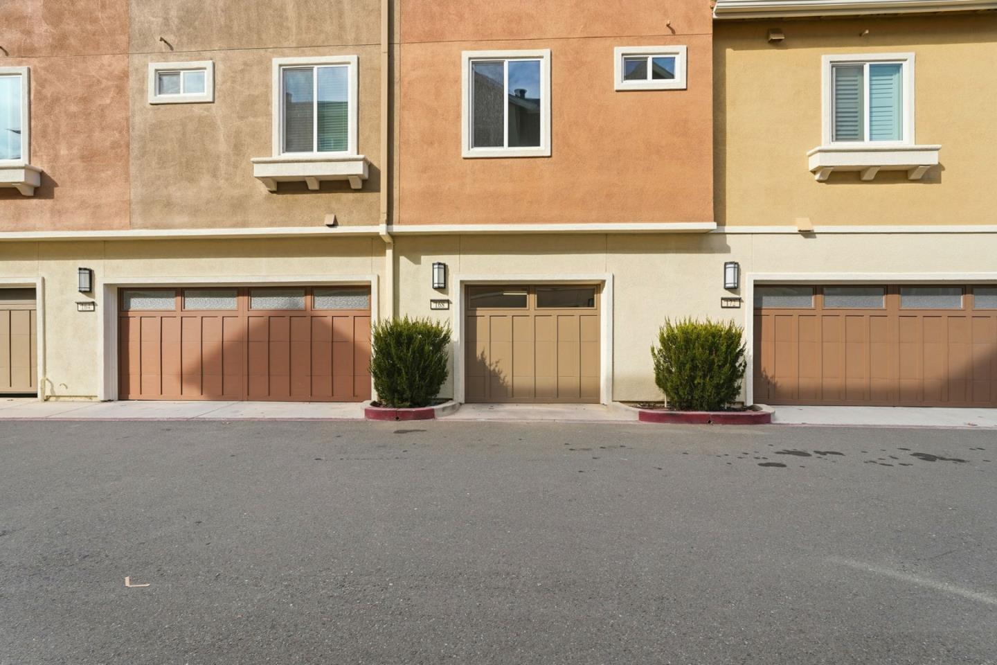 168 East Main Avenue