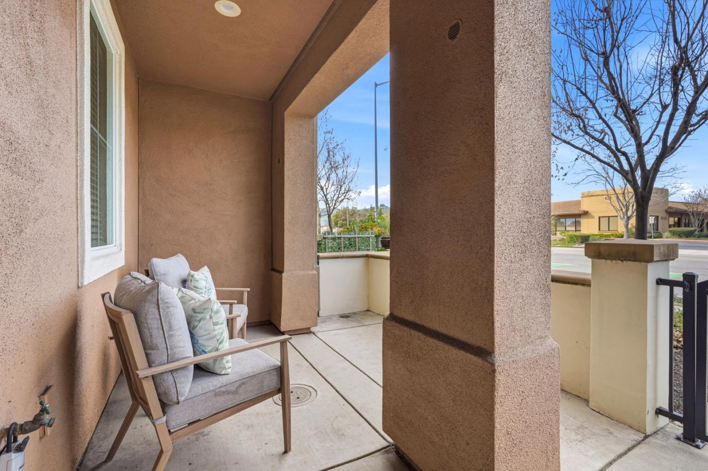 168 East Main Avenue