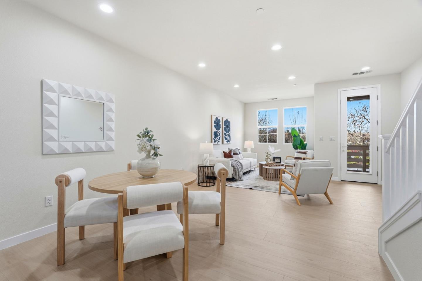 168 East Main Avenue