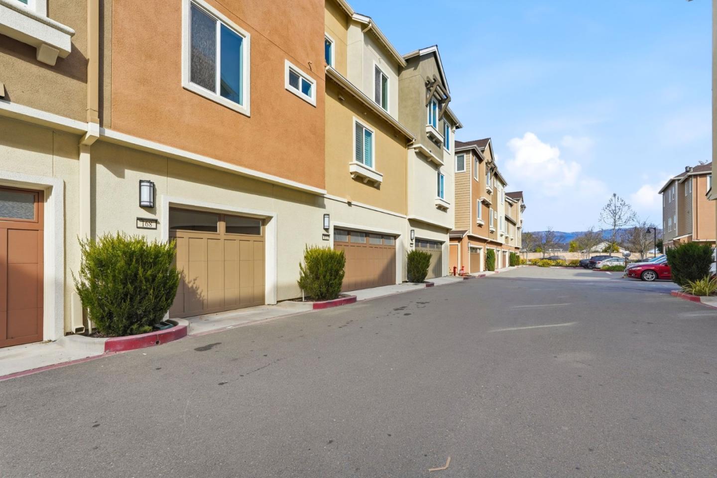 168 East Main Avenue