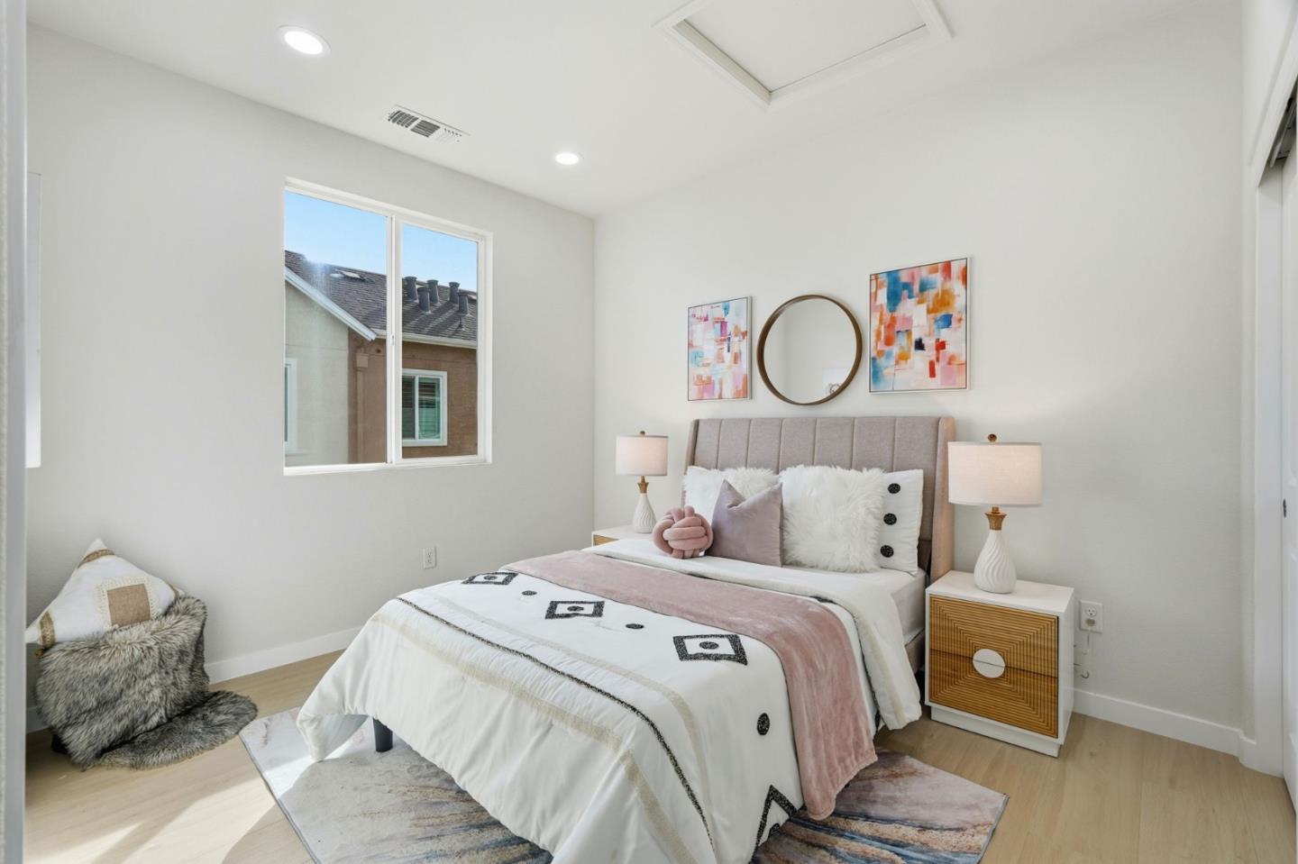 168 East Main Avenue