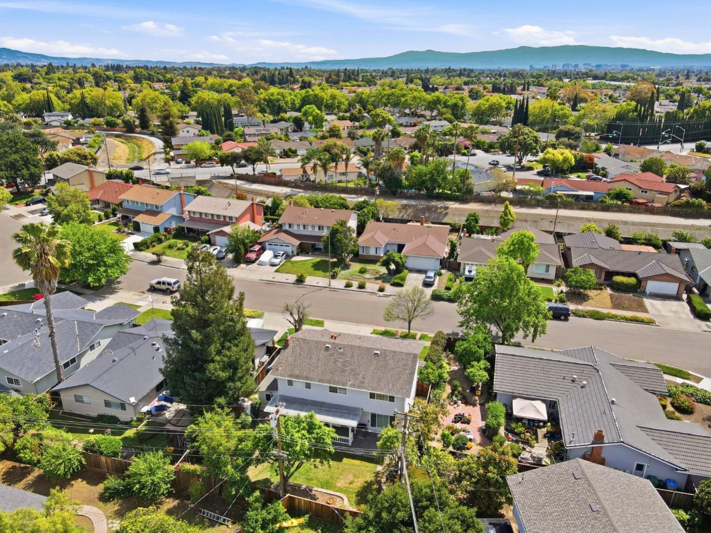 1934 Junewood Avenue