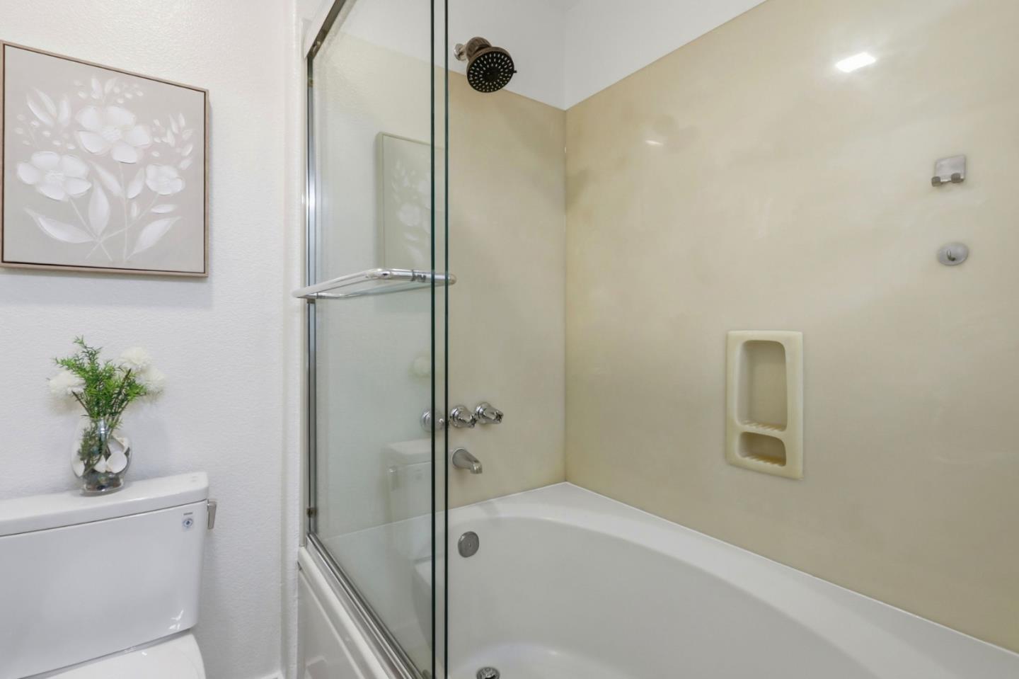 410 Milan DR 220