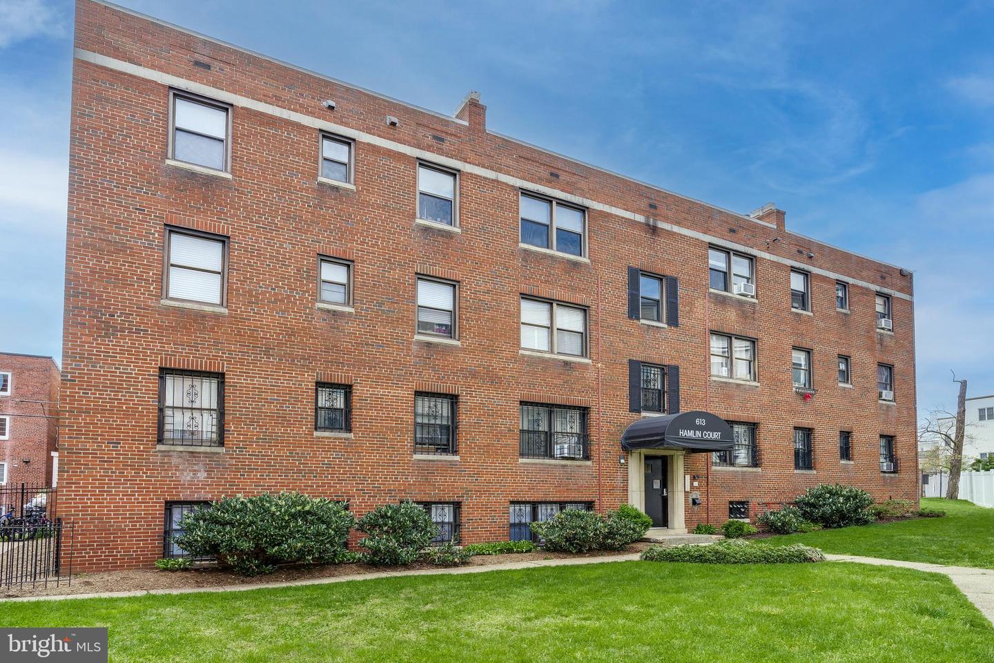 613 HAMLIN STREET NE Unit: 11