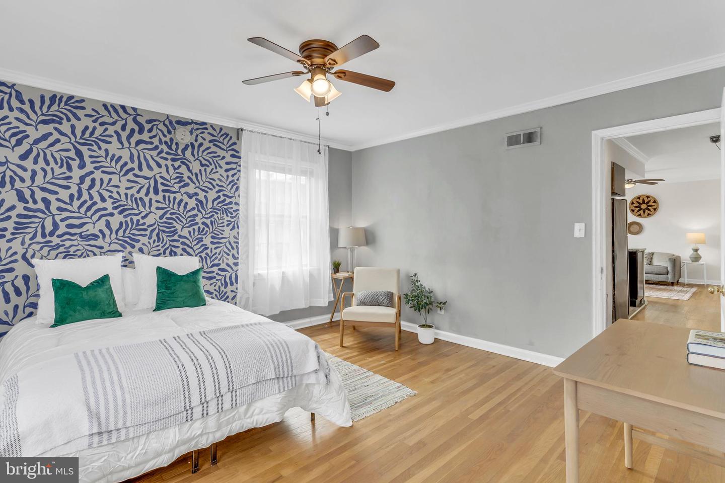 613 HAMLIN STREET NE Unit: 11