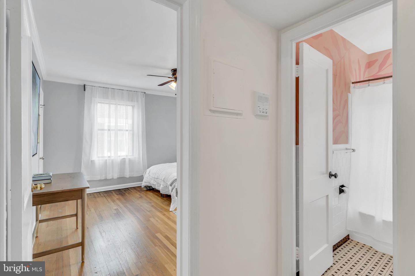 613 HAMLIN STREET NE Unit: 11