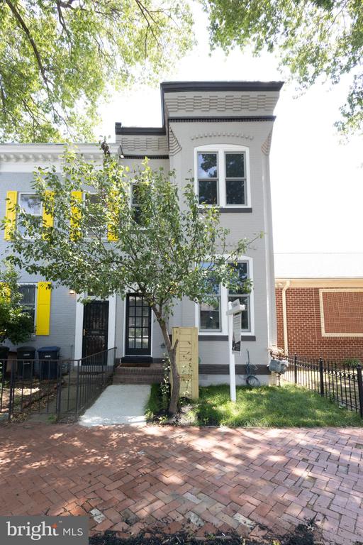1239 5TH ST NW #2
