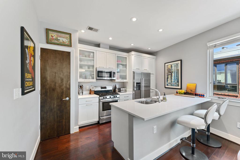 2360 Champlain St NW #4.4