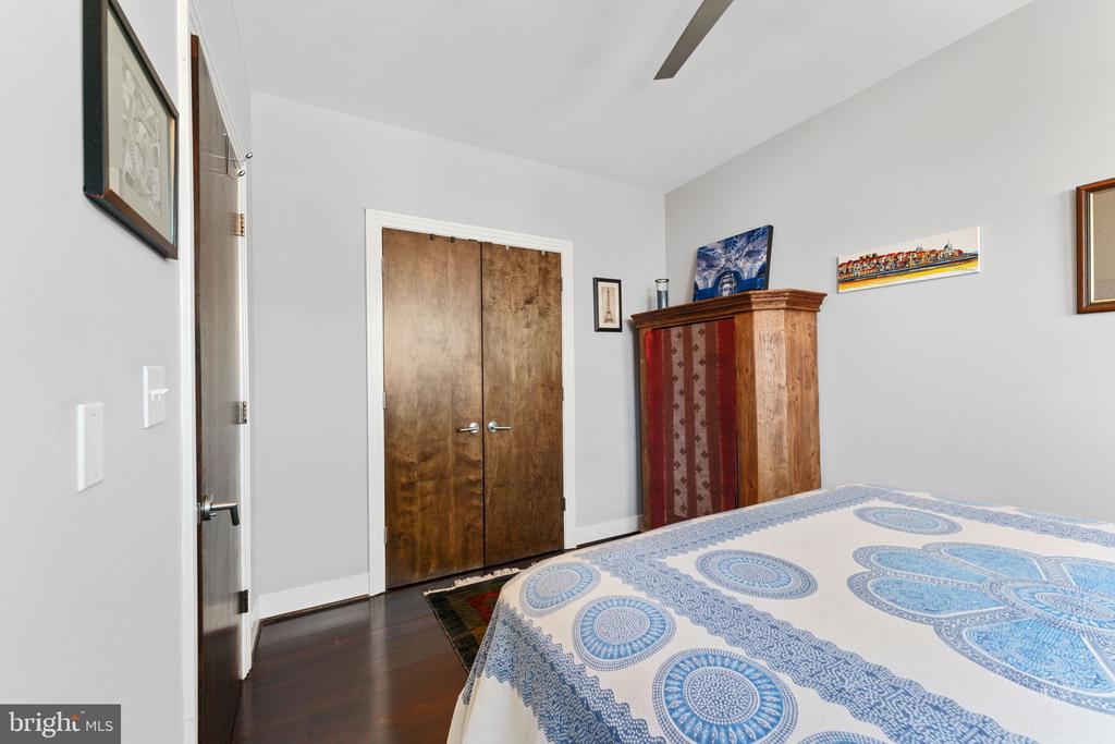 2360 Champlain St NW #4.4