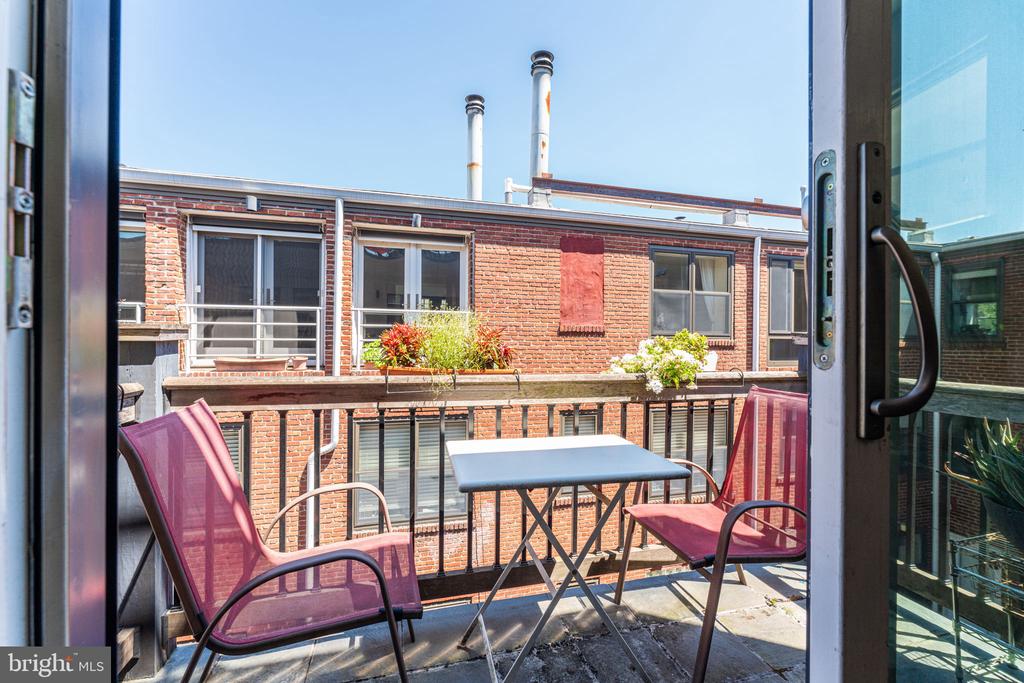 2360 Champlain St NW #4.4