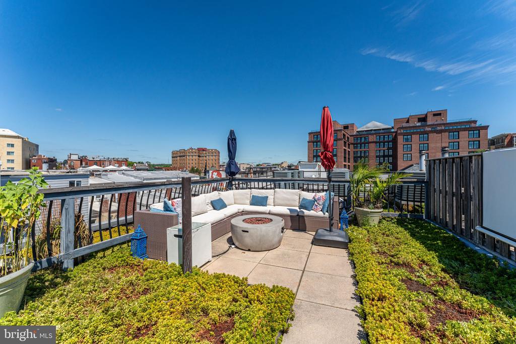 2360 Champlain St NW #4.4