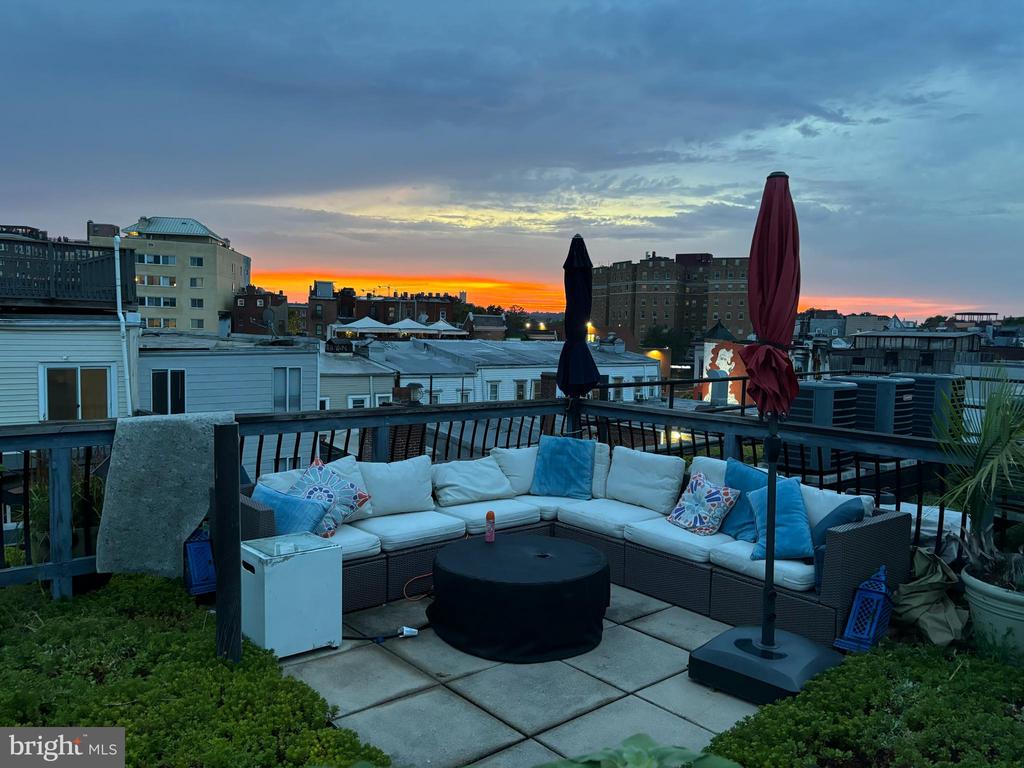 2360 Champlain St NW #4.4