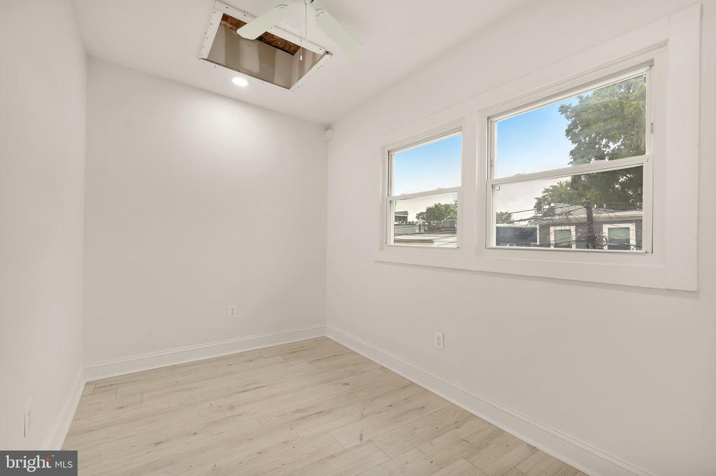 1113 PENN ST NE #3