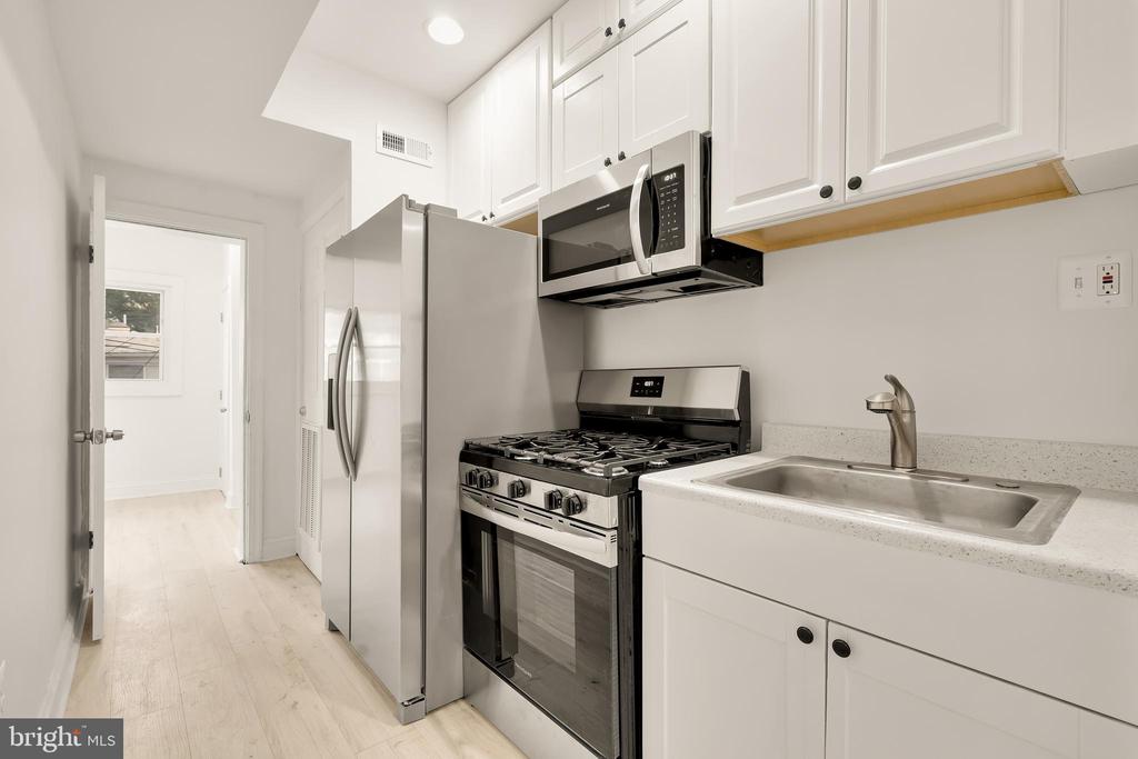 1113 PENN ST NE #3