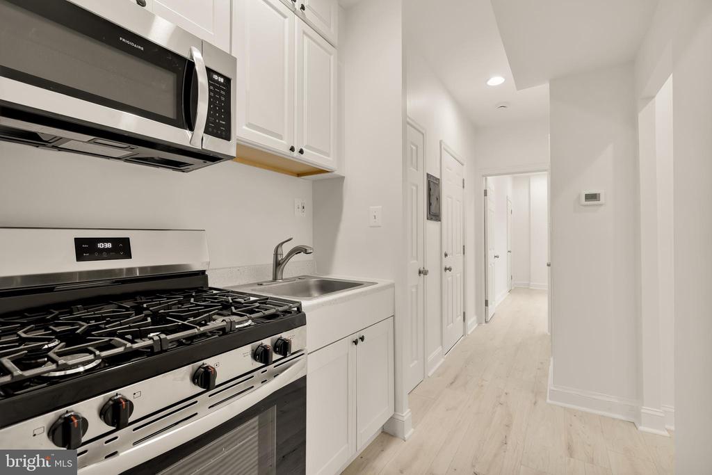 1113 PENN ST NE #3