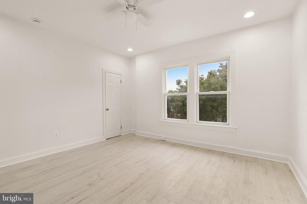 1113 PENN ST NE #3